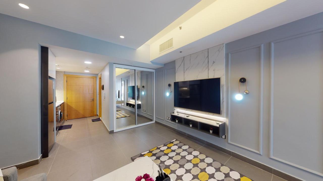 Al Fares Luxury Furnished Apartment-Damac Tower Esterno foto