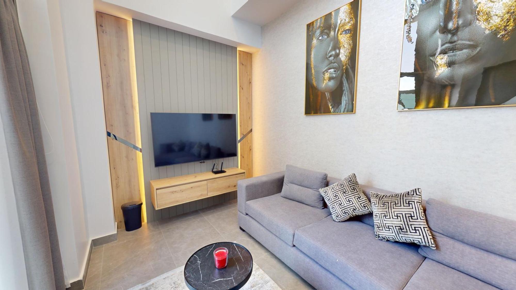 Al Fares Luxury Furnished Apartment-Damac Tower Esterno foto