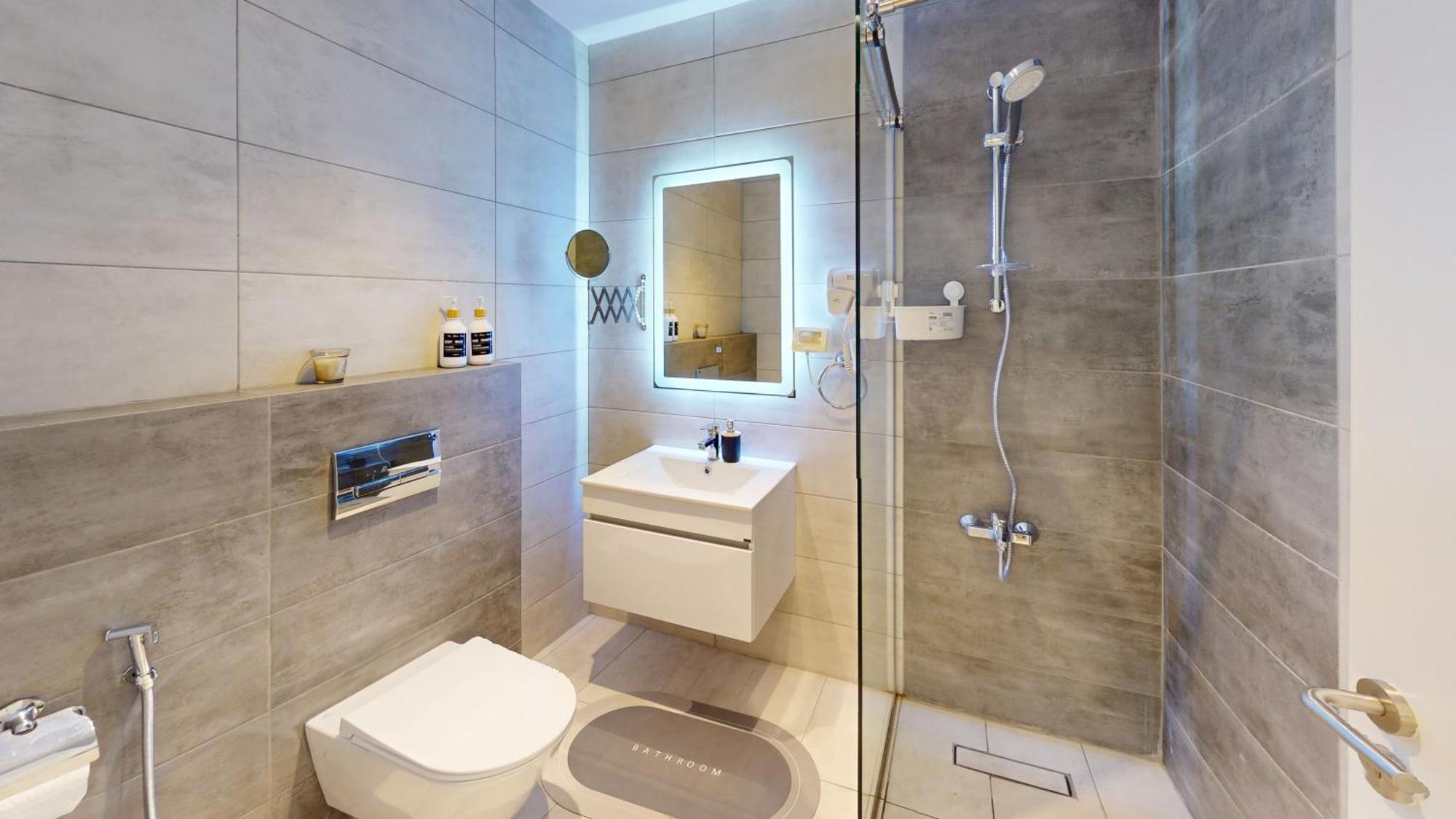 Al Fares Luxury Furnished Apartment-Damac Tower Esterno foto