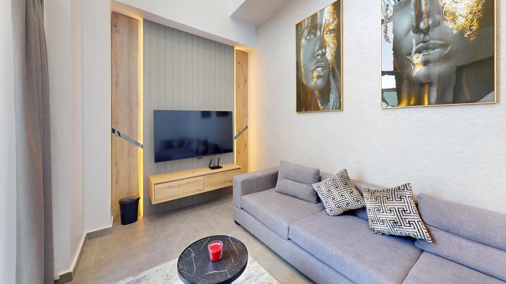Al Fares Luxury Furnished Apartment-Damac Tower Esterno foto
