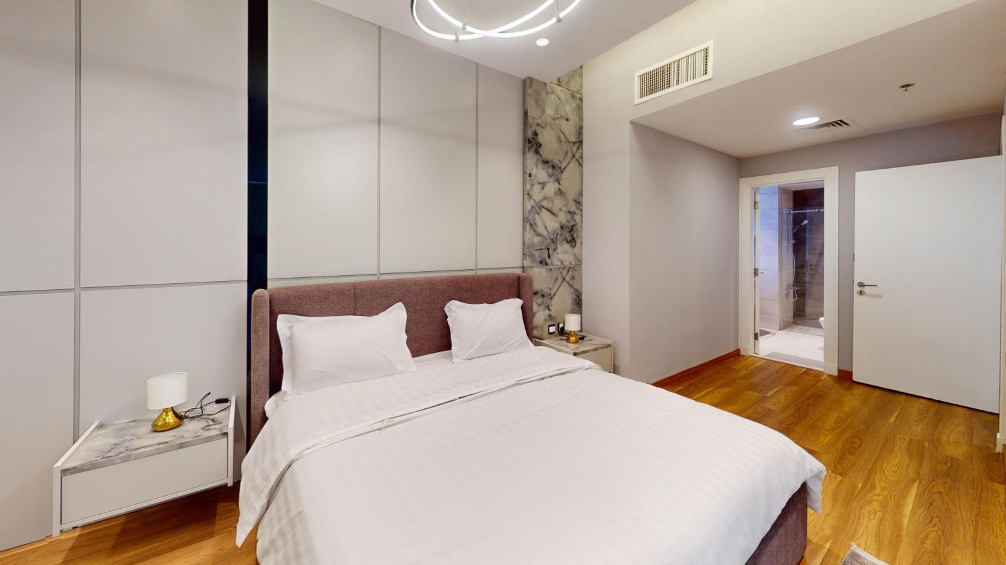 Al Fares Luxury Furnished Apartment-Damac Tower Esterno foto